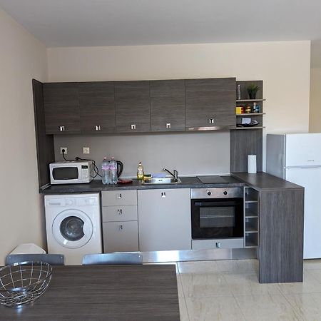 Sunny Star Dreams Condo W Prime Location, Pool, Sea View Sweti Wlas Exterior foto