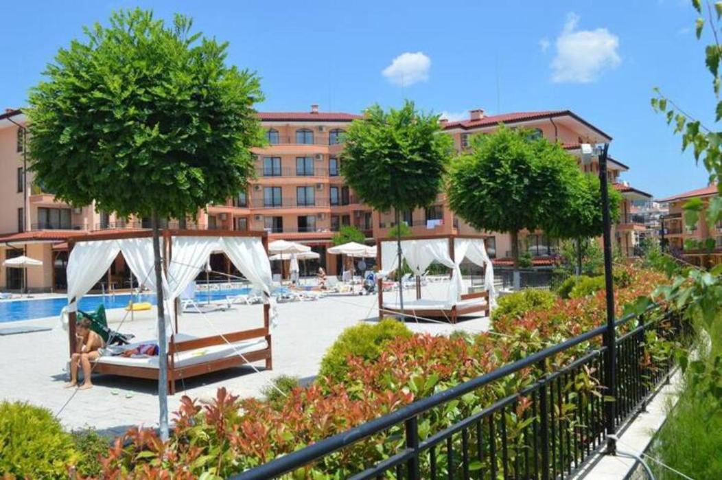 Sunny Star Dreams Condo W Prime Location, Pool, Sea View Sweti Wlas Exterior foto