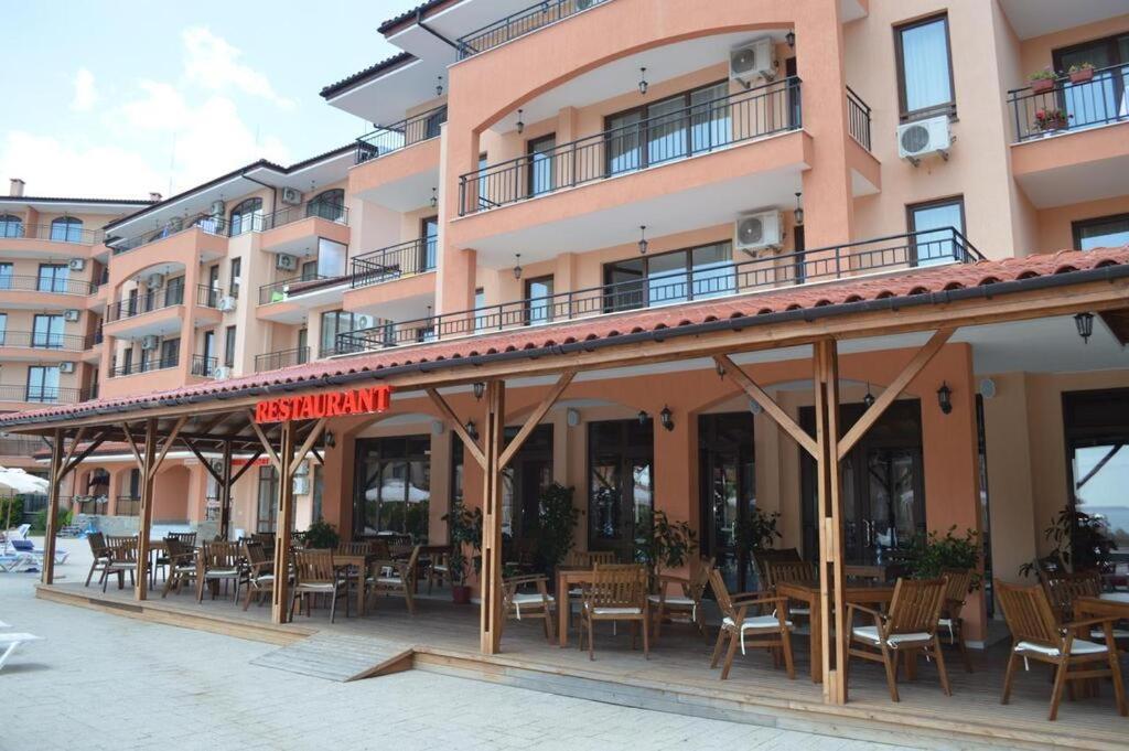 Sunny Star Dreams Condo W Prime Location, Pool, Sea View Sweti Wlas Exterior foto